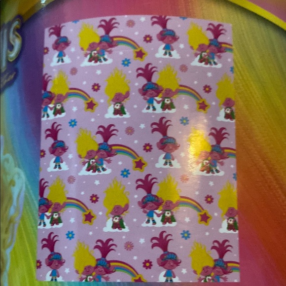 Trolls Plush Throw Blanket - Picture 3 of 4
